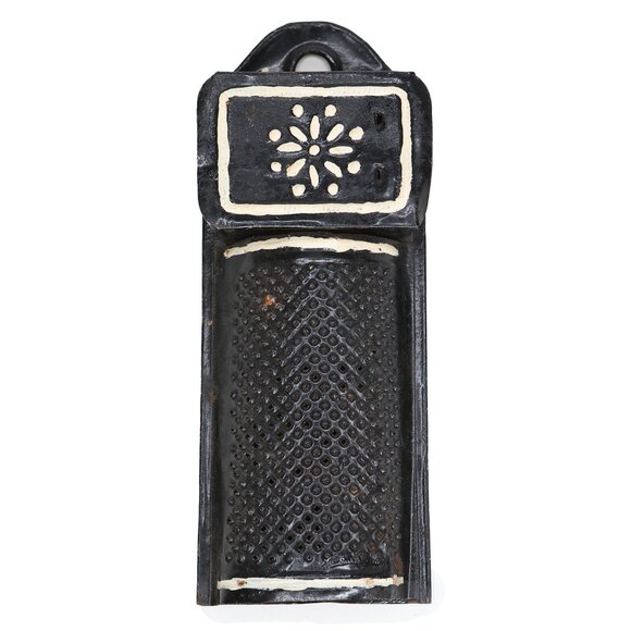 Vintage Metal Nutmeg Grater Wall Mount Spice Grinder Black Farmhouse Kitchen - Picture 2 of 8